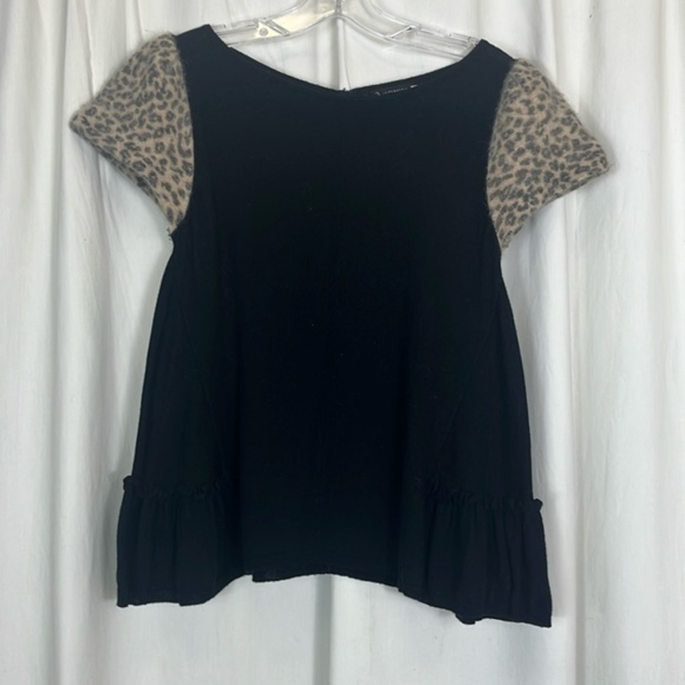 Anthropologie, mixed textile, cap sleeve, top, back zipper. EUC, Size S.